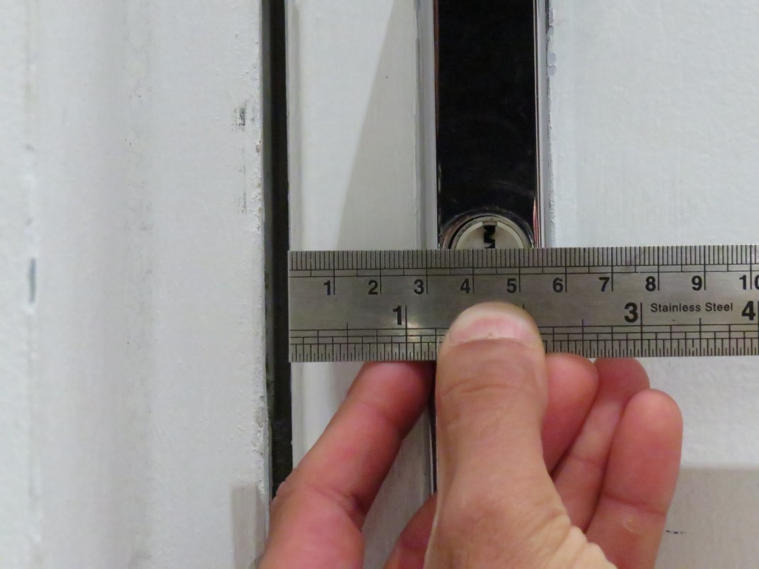 measuring a lock backset